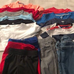 Lot of boys clothes 6/7 size